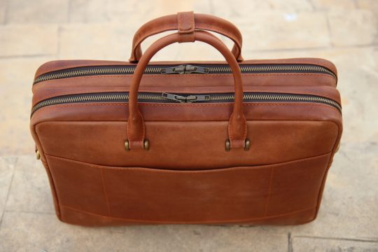 Leather laptop bag with double compartment